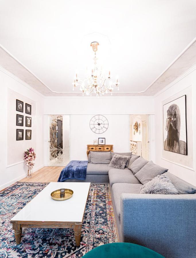The Artist - Ultracentral Designer Apartment Bucarest Esterno foto