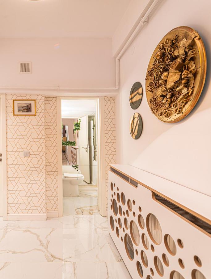 The Artist - Ultracentral Designer Apartment Bucarest Esterno foto