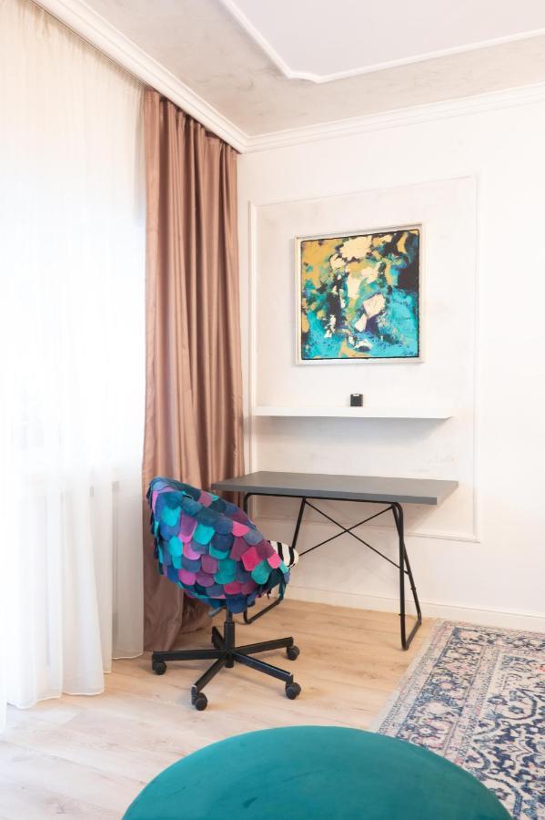 The Artist - Ultracentral Designer Apartment Bucarest Esterno foto