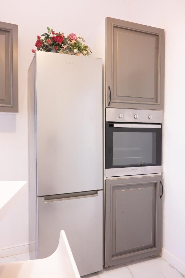 The Artist - Ultracentral Designer Apartment Bucarest Esterno foto
