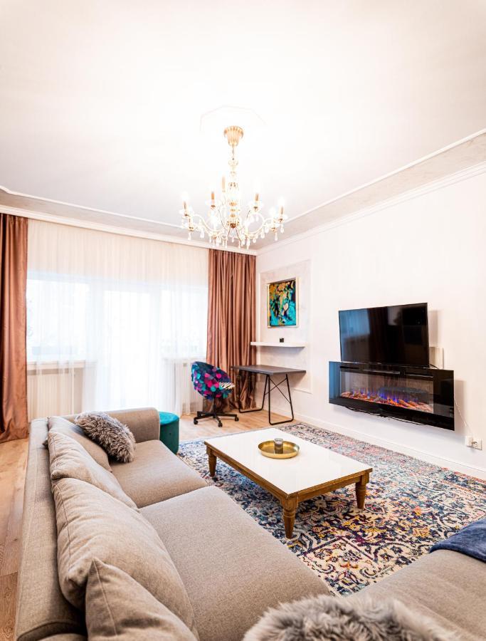 The Artist - Ultracentral Designer Apartment Bucarest Esterno foto